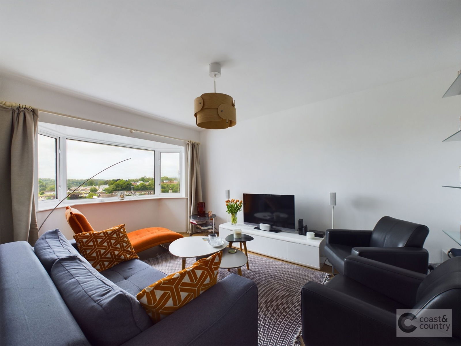 4 bed bungalow for sale in Hill Park Road, Newton Abbot  - Property Image 3