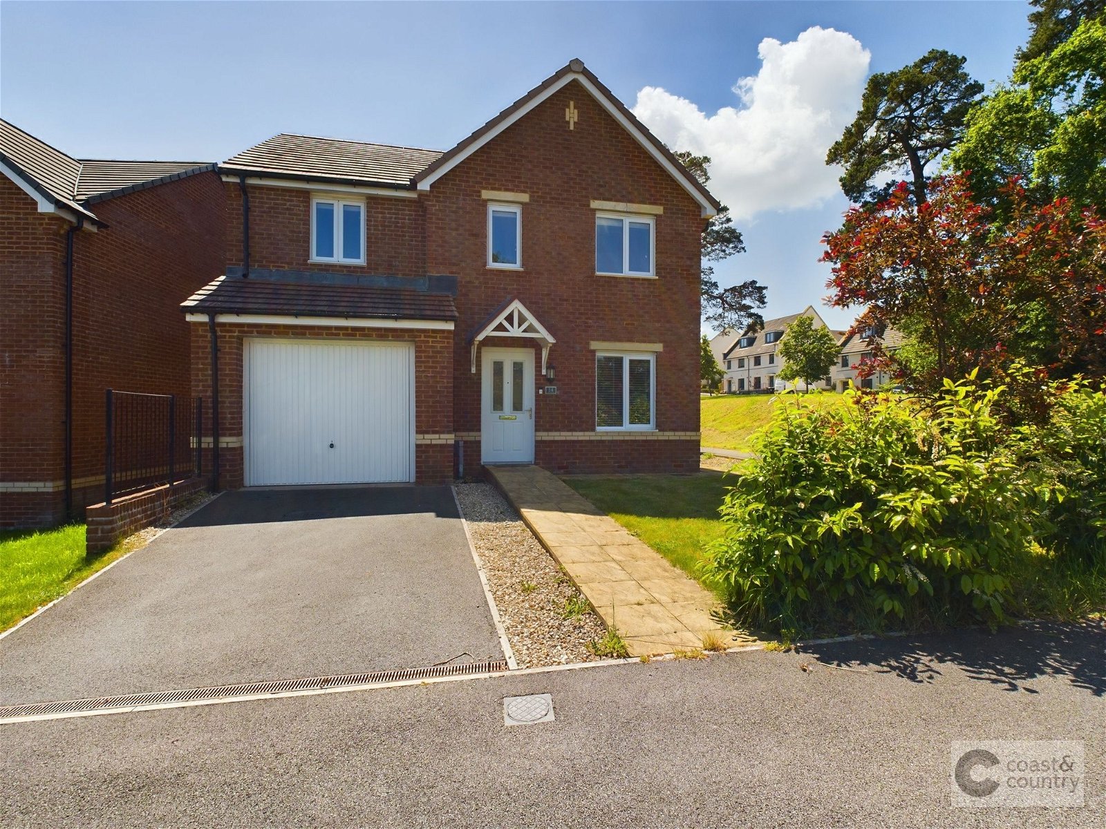 4 bed detached house for sale in Cranesbill Way, Newton Abbot  - Property Image 1