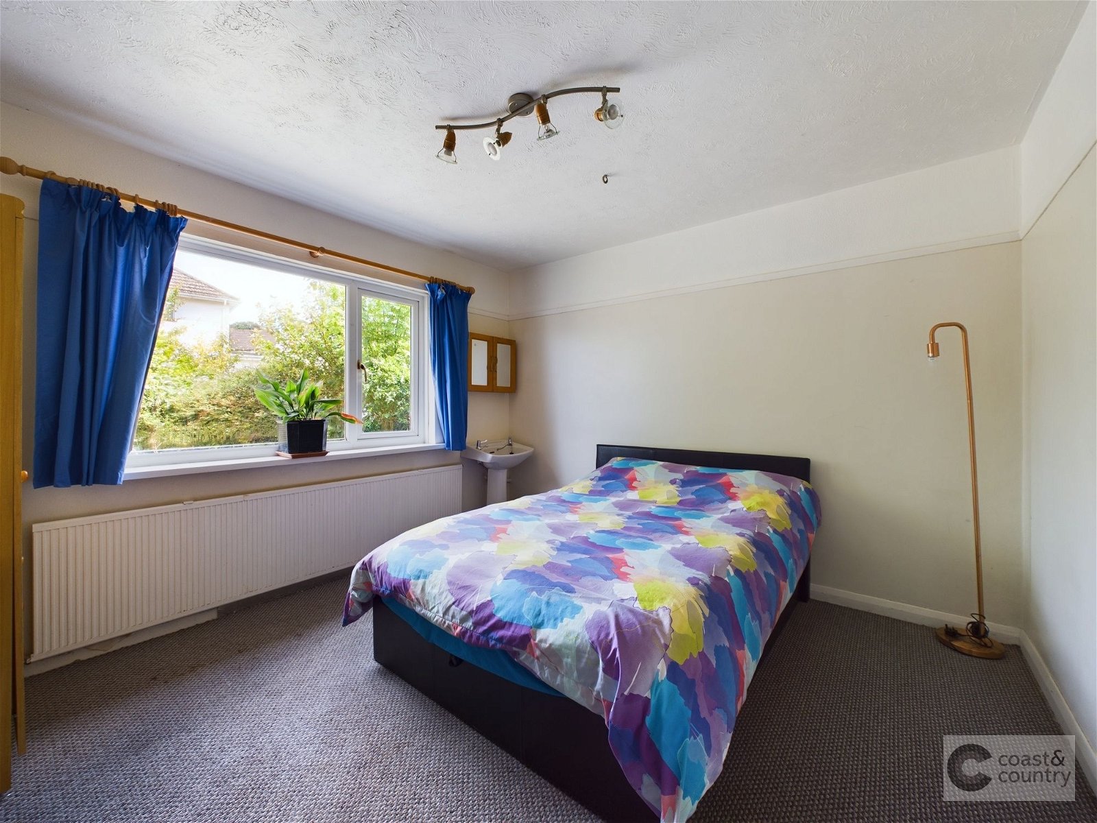 3 bed semi-detached bungalow for sale in Manor Close, Newton Abbot  - Property Image 6