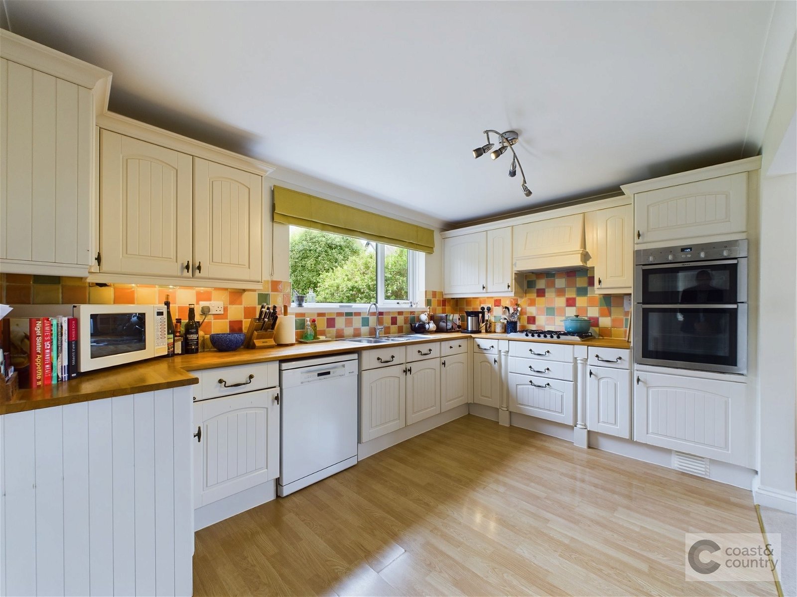 5 bed detached house for sale in Down View Road, Newton Abbot  - Property Image 6