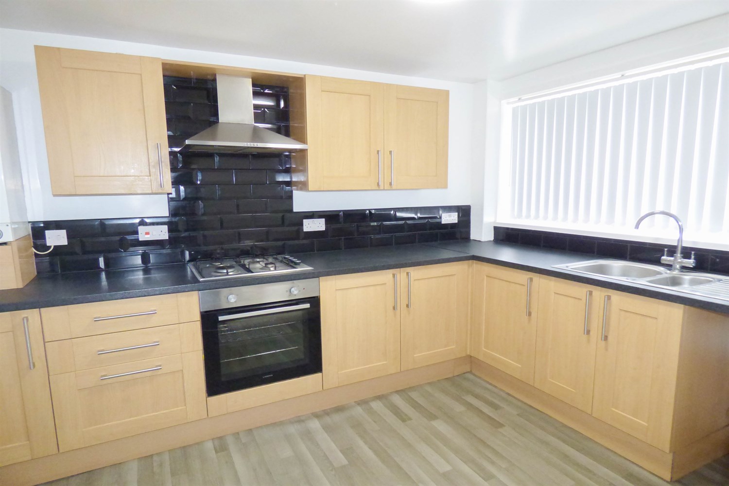 3 bed house to rent in Finchale Terrace, Jarrow  - Property Image 3