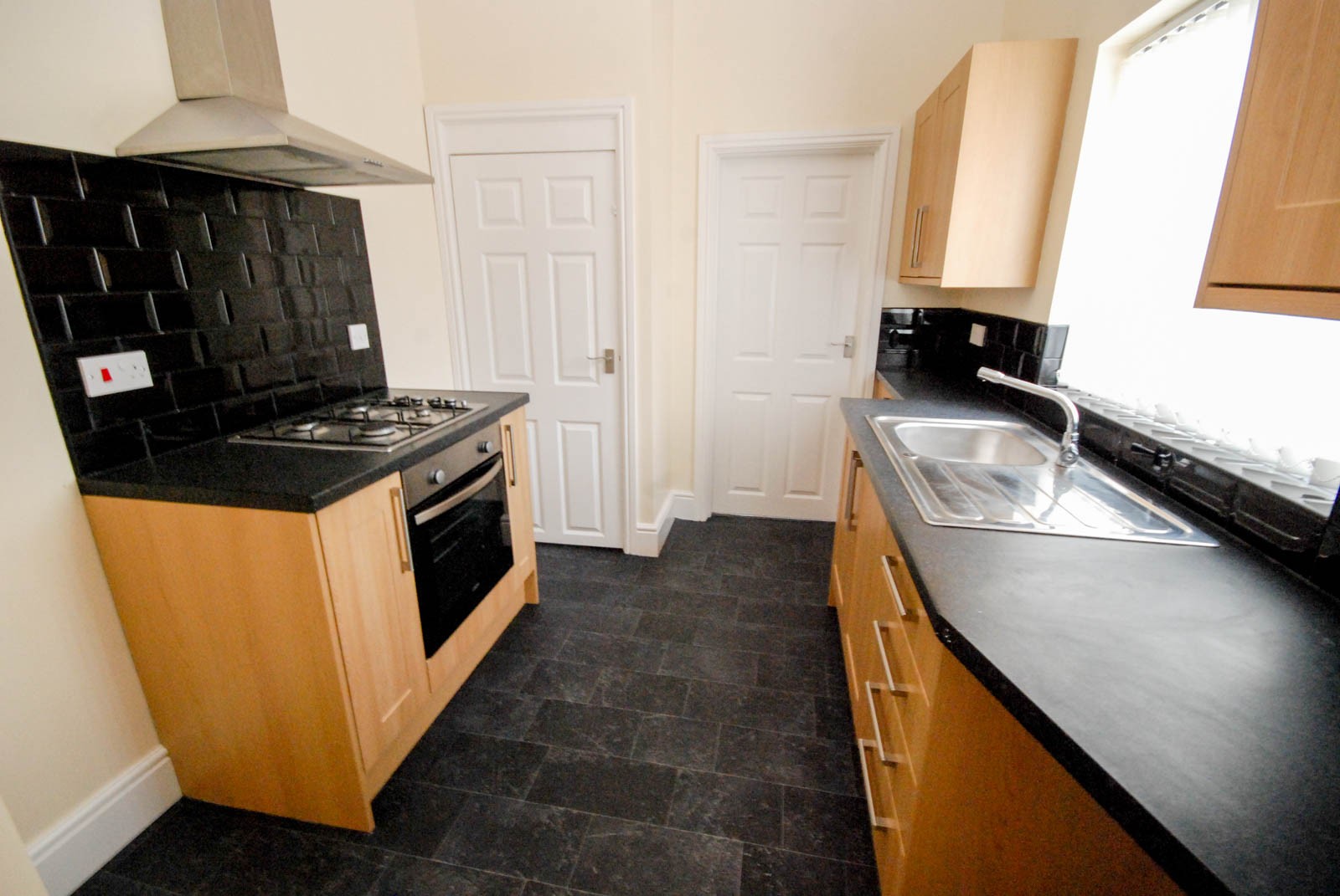 3 bed flat to rent in Victoria Road East, Hebburn  - Property Image 3
