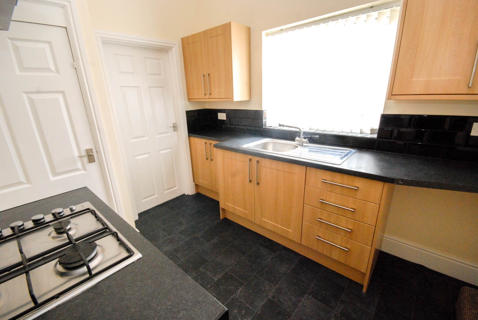 3 bed flat to rent in Victoria Road East, Hebburn  - Property Image 4