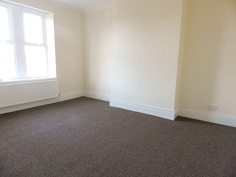 3 bed flat to rent in Victoria Road East, Hebburn  - Property Image 5