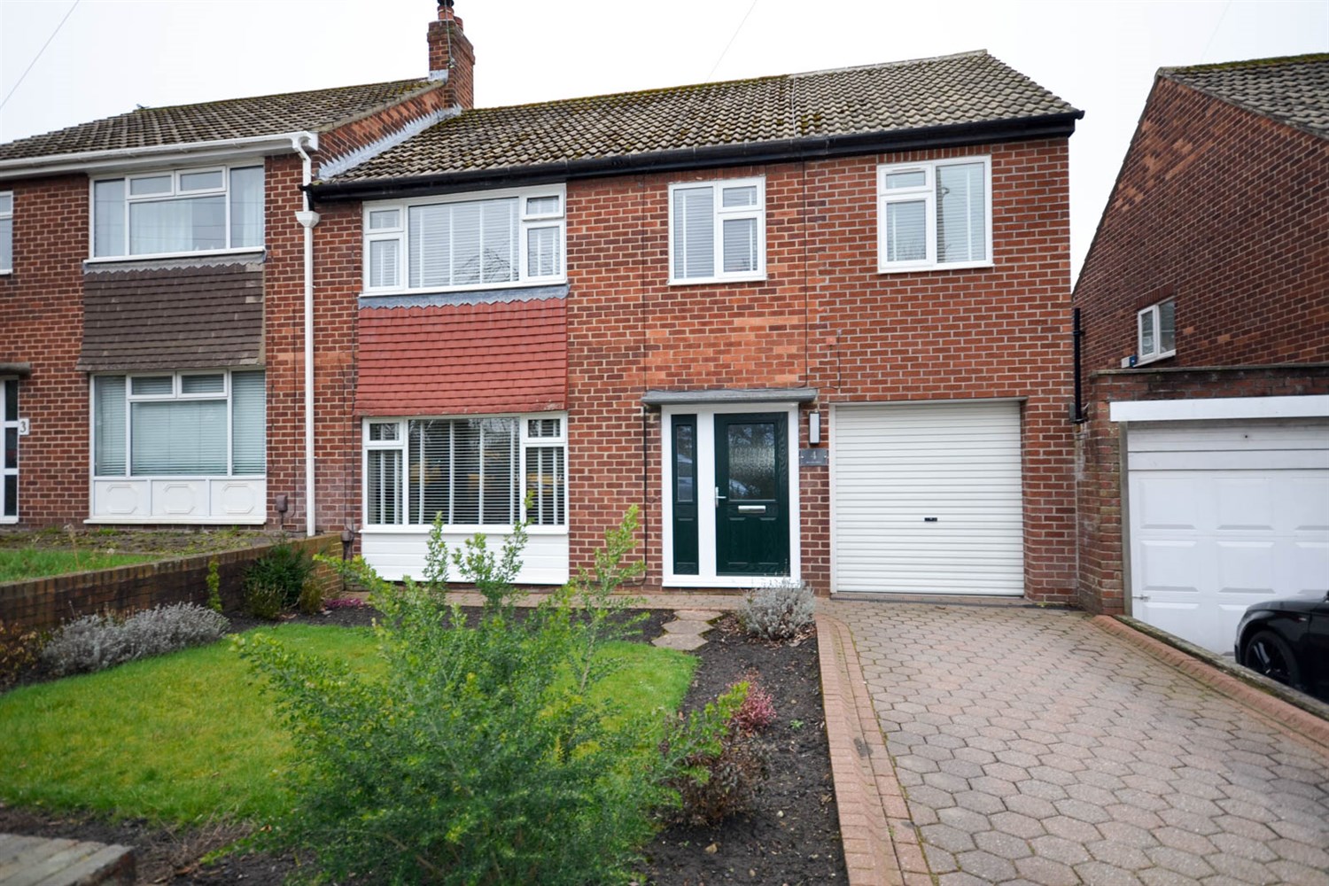 4 bed semi-detached house for sale in Beverley Drive, Swalwell  - Property Image 1