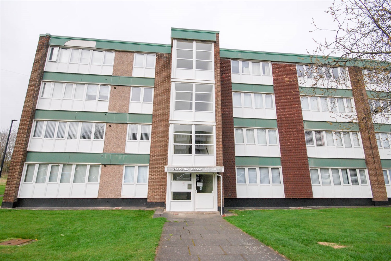 1 bed apartment for sale in Haydon Close, Newcastle Upon Tyne - Property Image 1