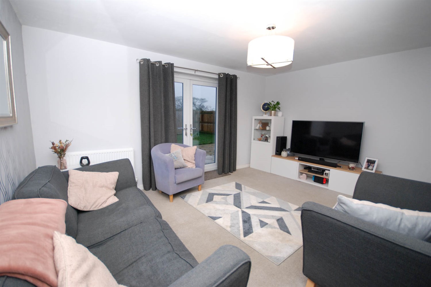3 bed end of terraced town house for sale in Hutchinson Court, Newcastle Upon Tyne  - Property Image 2