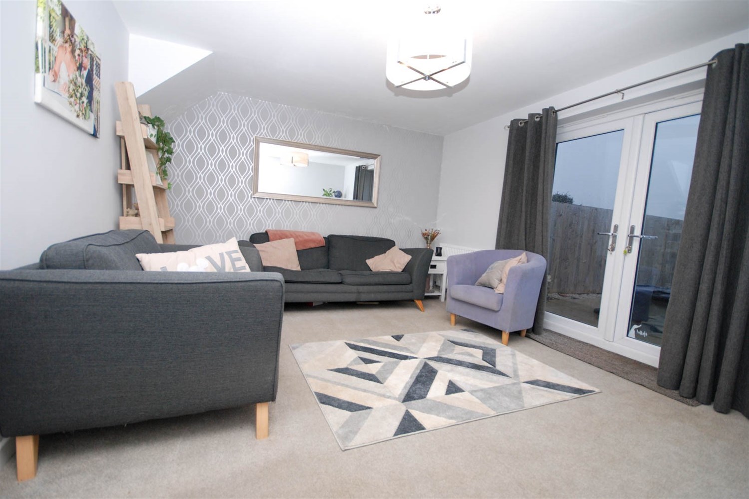3 bed end of terraced town house for sale in Hutchinson Court, Newcastle Upon Tyne  - Property Image 3