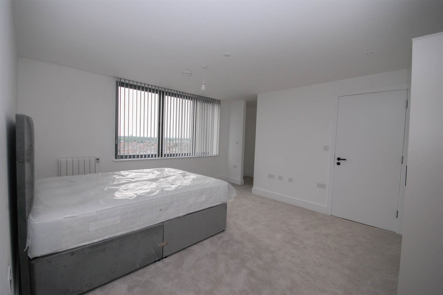 2 bed penthouse to rent in Regents Plaza, Gosforth  - Property Image 4