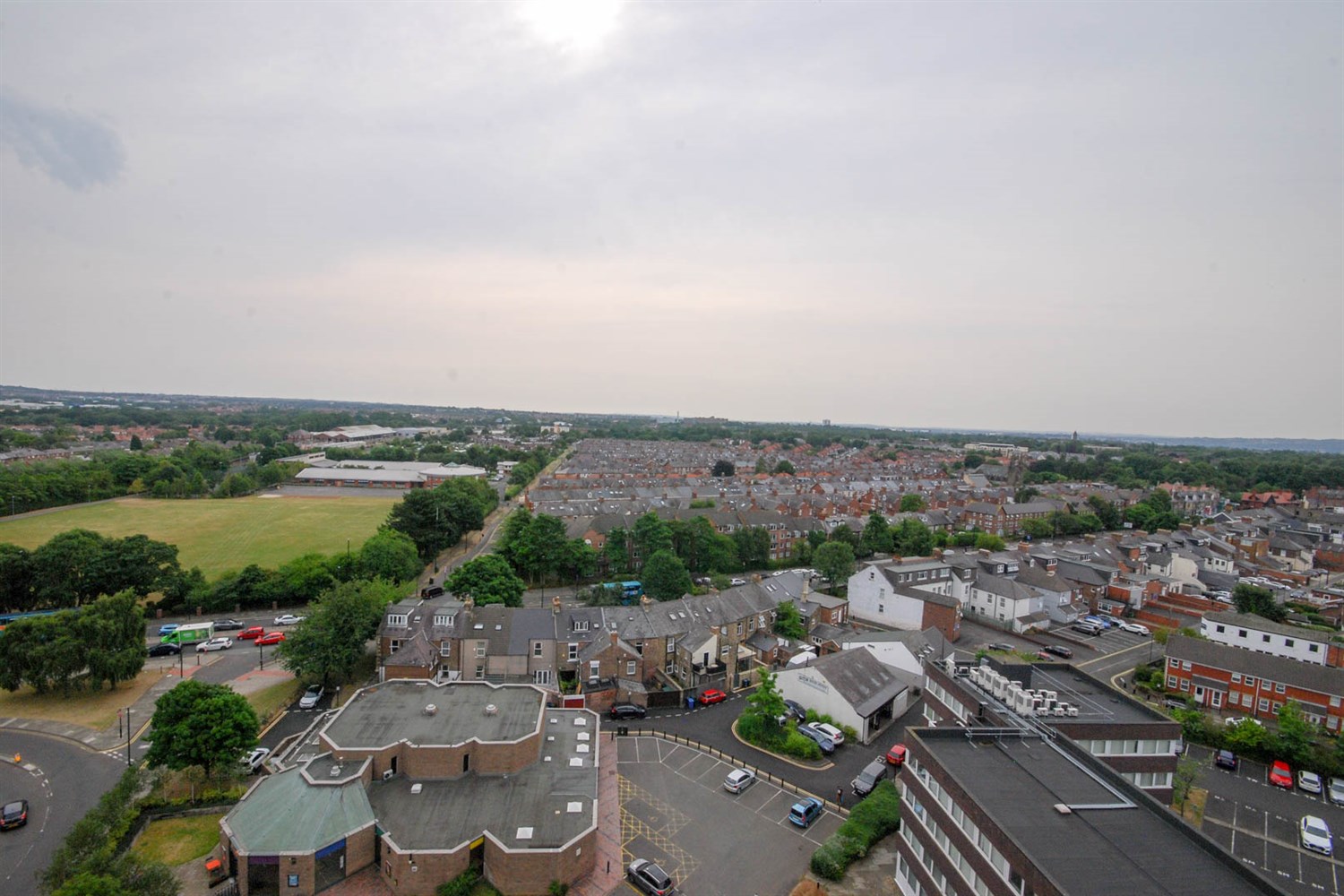 2 bed penthouse to rent in Regents Plaza, Gosforth  - Property Image 12