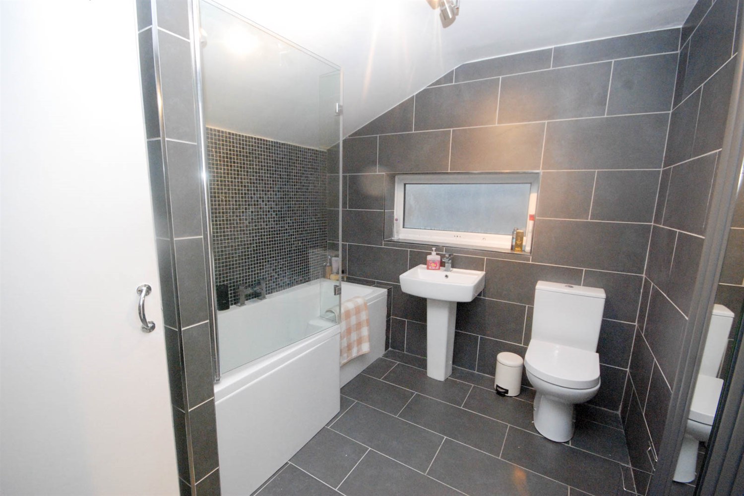 2 bed house for sale in Donkins Street, Boldon Colliery  - Property Image 3