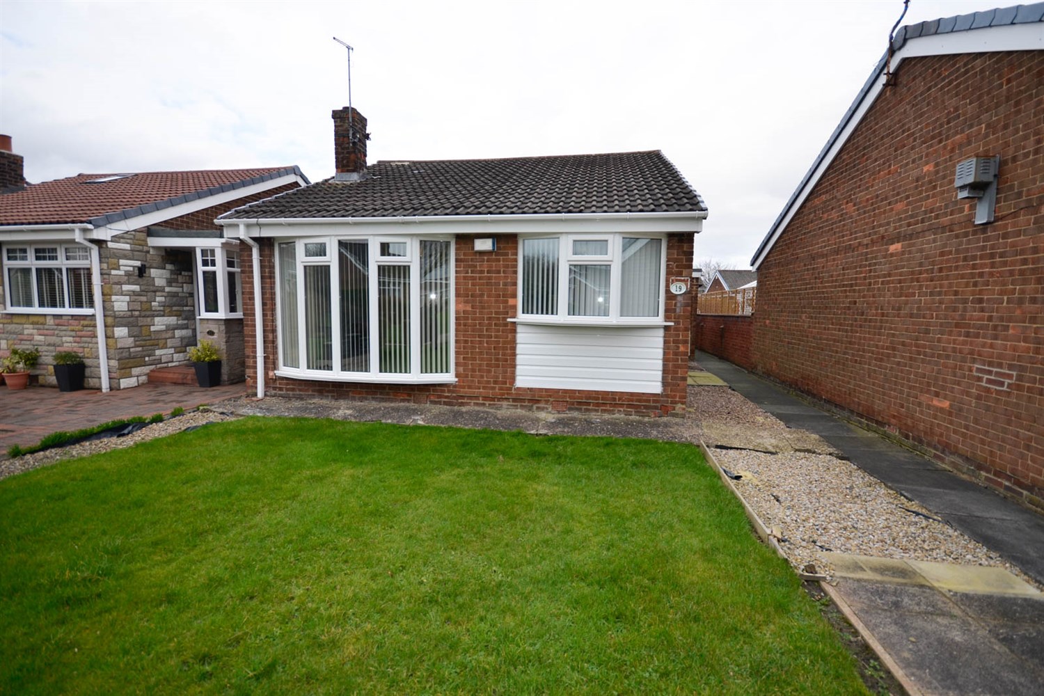 2 bed detached bungalow for sale in Meadowbrook Drive, Wardley  - Property Image 1