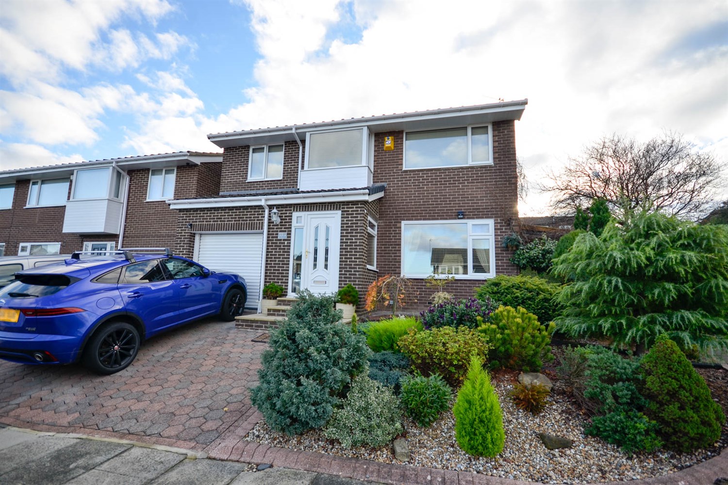 4 bed detached house for sale in L'Arbre Crescent, Whickham - Property Image 1