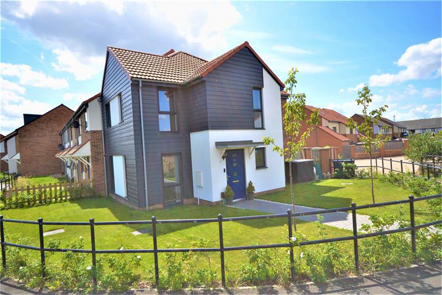 3 bed semi detached house for sale in Plessey Walk South Shields