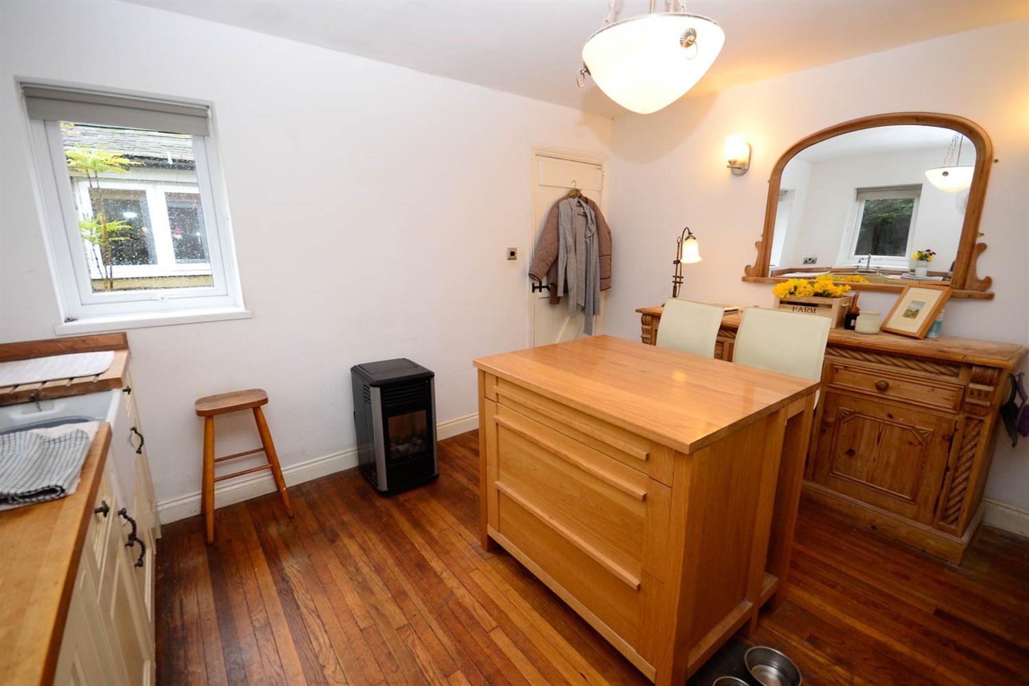 4 bed detached cottage for sale in Monkton Village, Jarrow  - Property Image 8