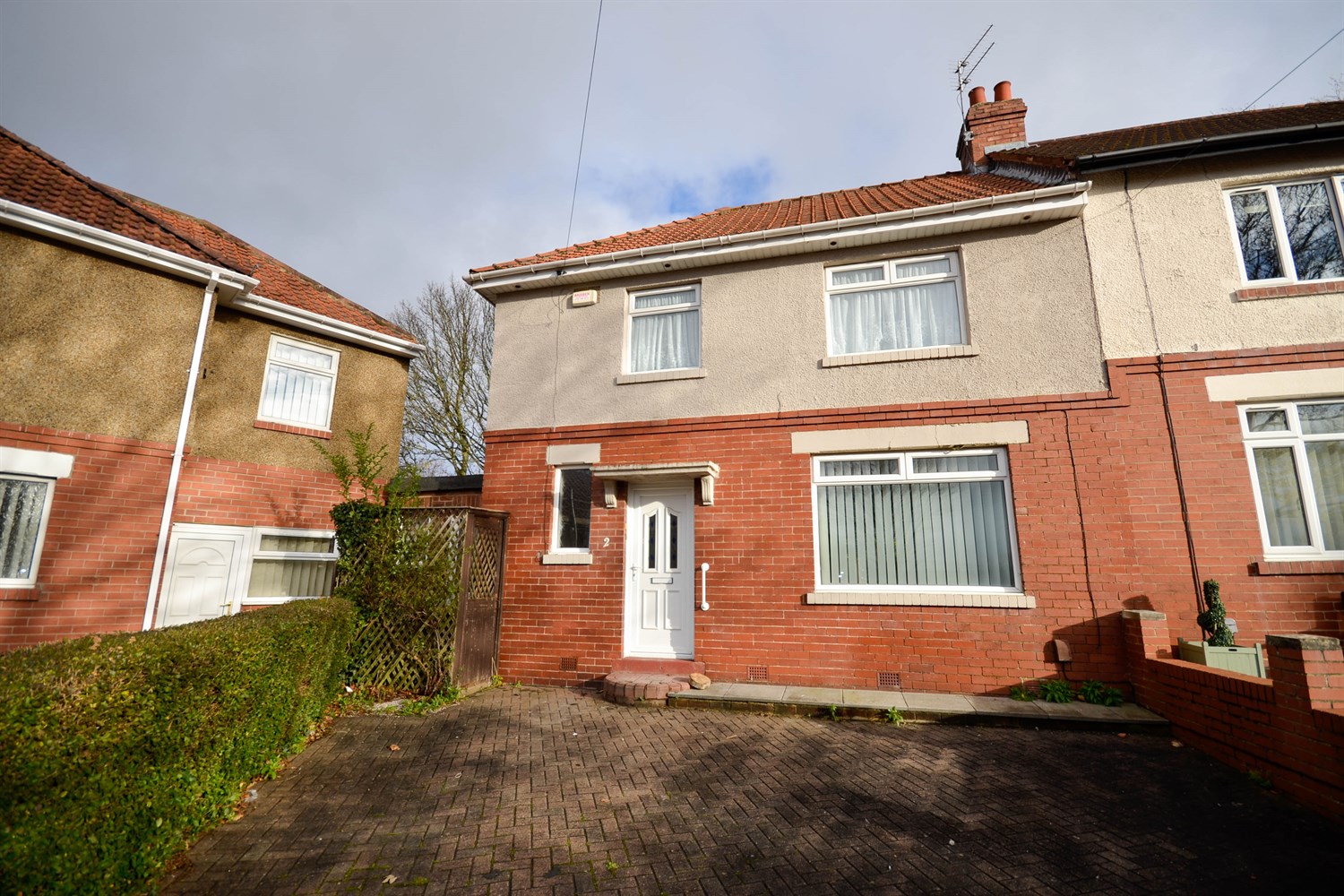 3 bed semi-detached house for sale in Sidmouth Road, Low Fell  - Property Image 1