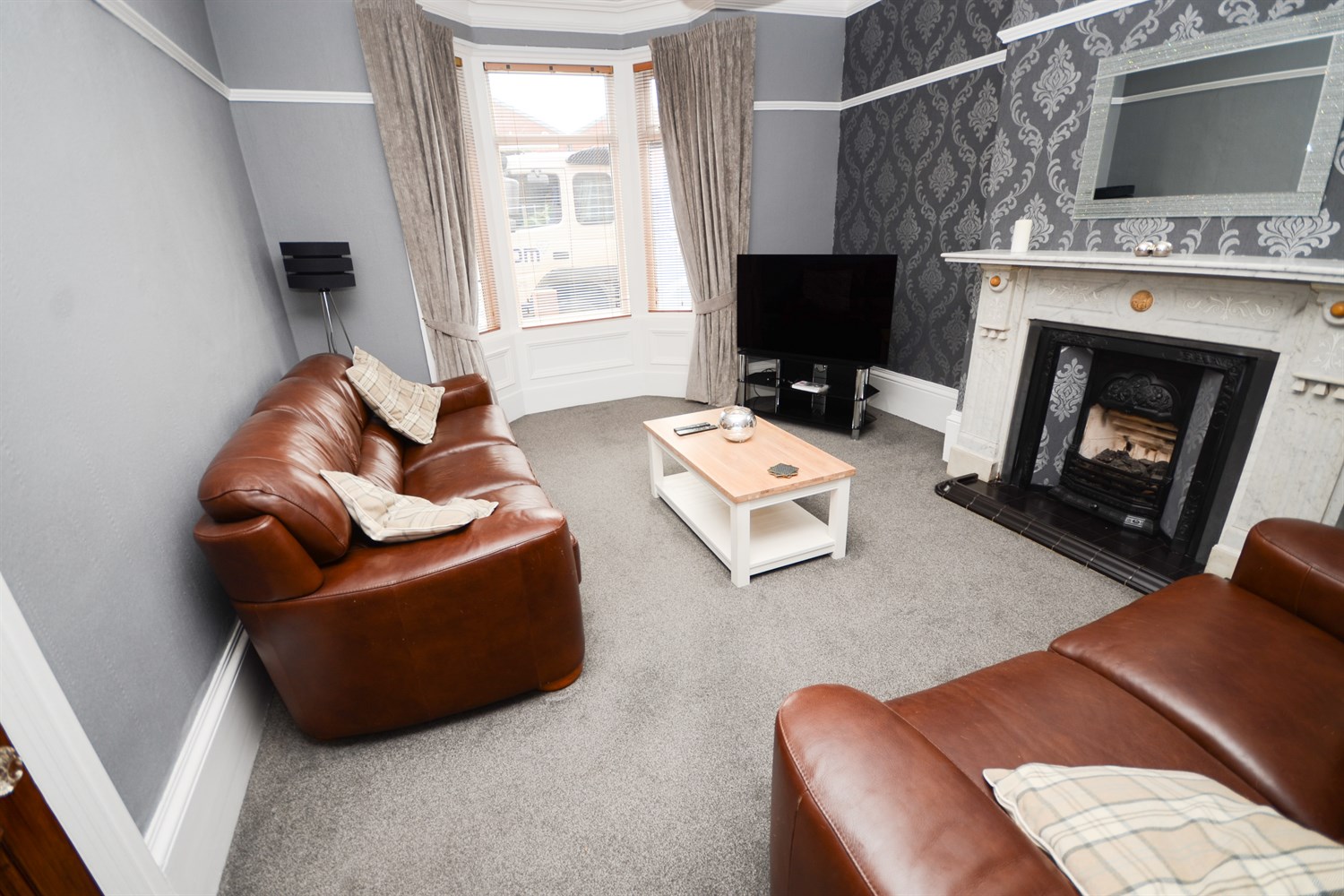 3 bed house for sale in Dean Road, South Shields  - Property Image 2