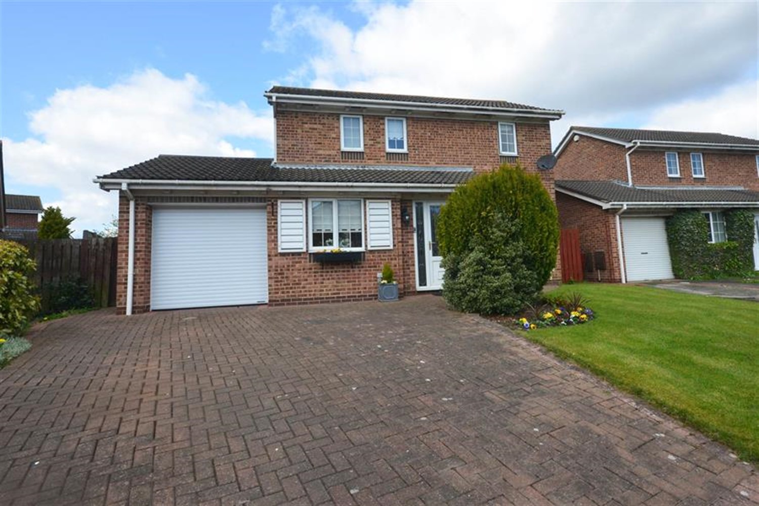 3 bed detached house for sale in The Cotswolds, Boldon Colliery  - Property Image 13