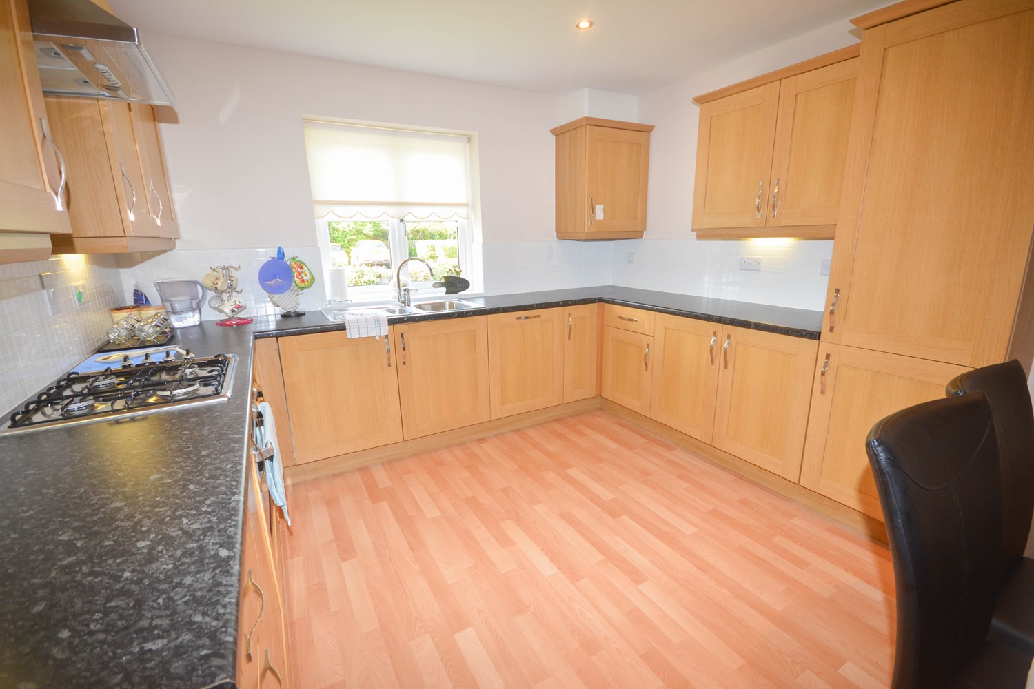 4 bed mid terraced town house for sale in Boldon, Tyne & Wear  - Property Image 2
