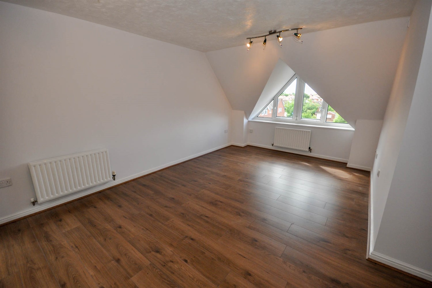 2 bed apartment for sale in Highbridge, Gosforth  - Property Image 2