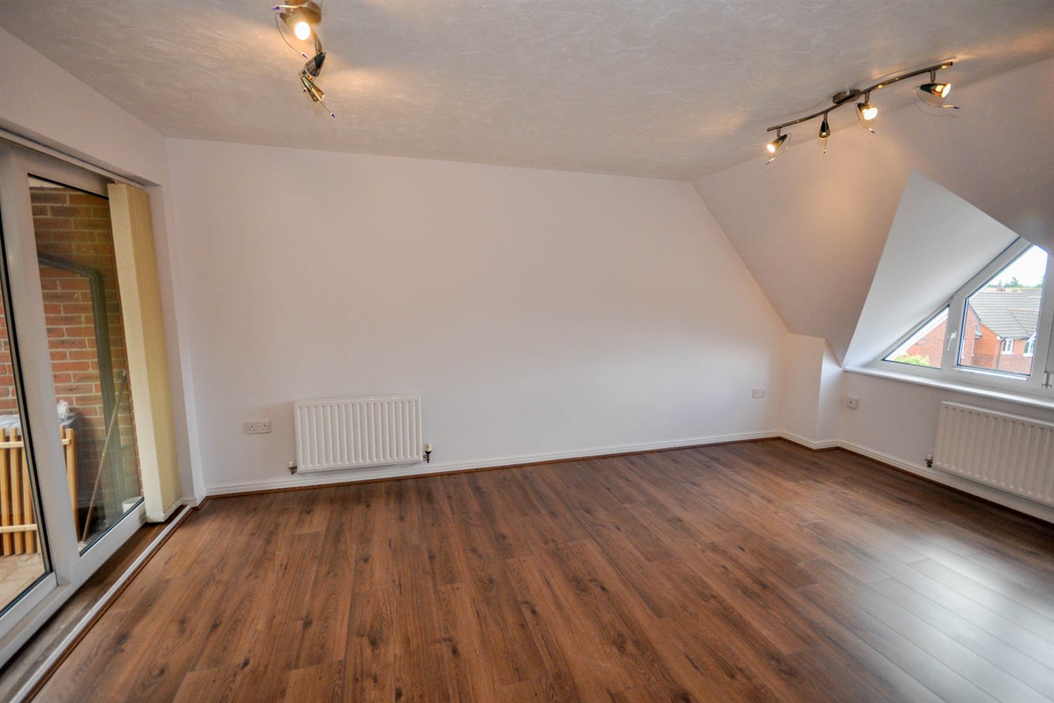 2 bed apartment for sale in Highbridge, Gosforth  - Property Image 4
