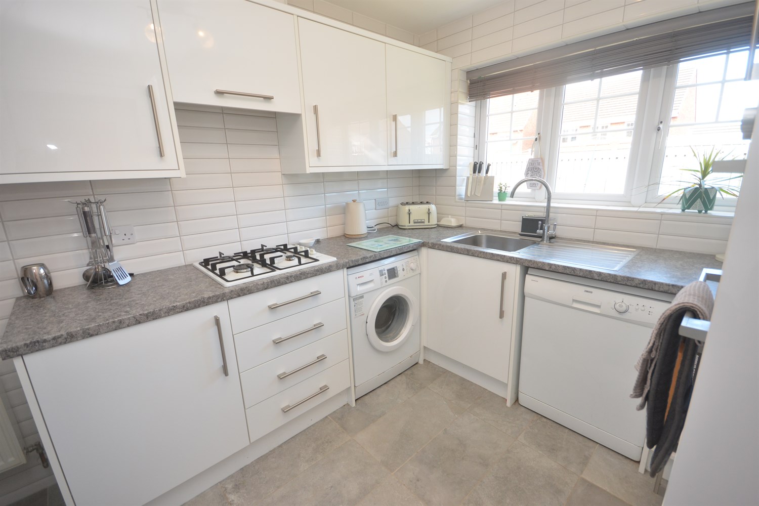 4 bed detached house for sale in Woodside Drive, Boldon Colliery  - Property Image 3