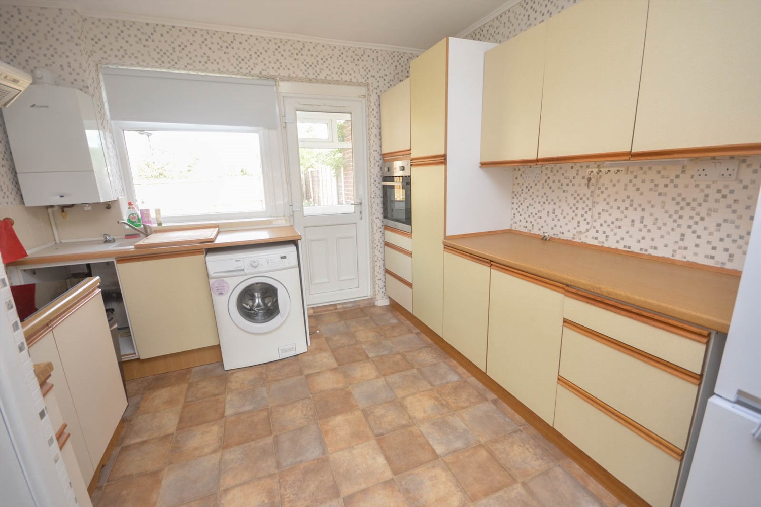 2 bed semi-detached bungalow for sale in East Boldon Road, Cleadon  - Property Image 4