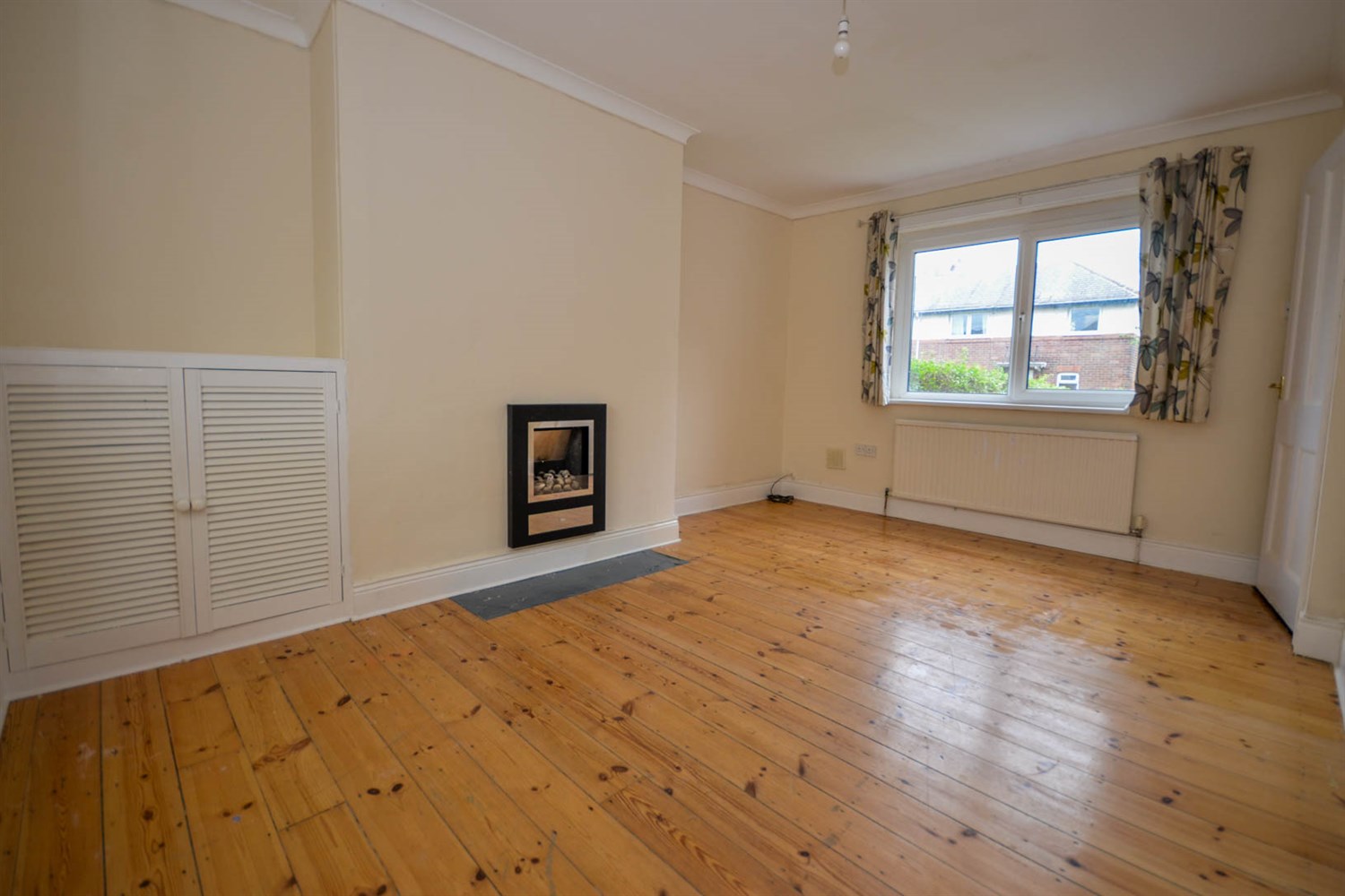 2 bed semi-detached house for sale in Hollywood Crescent, Gosforth  - Property Image 3