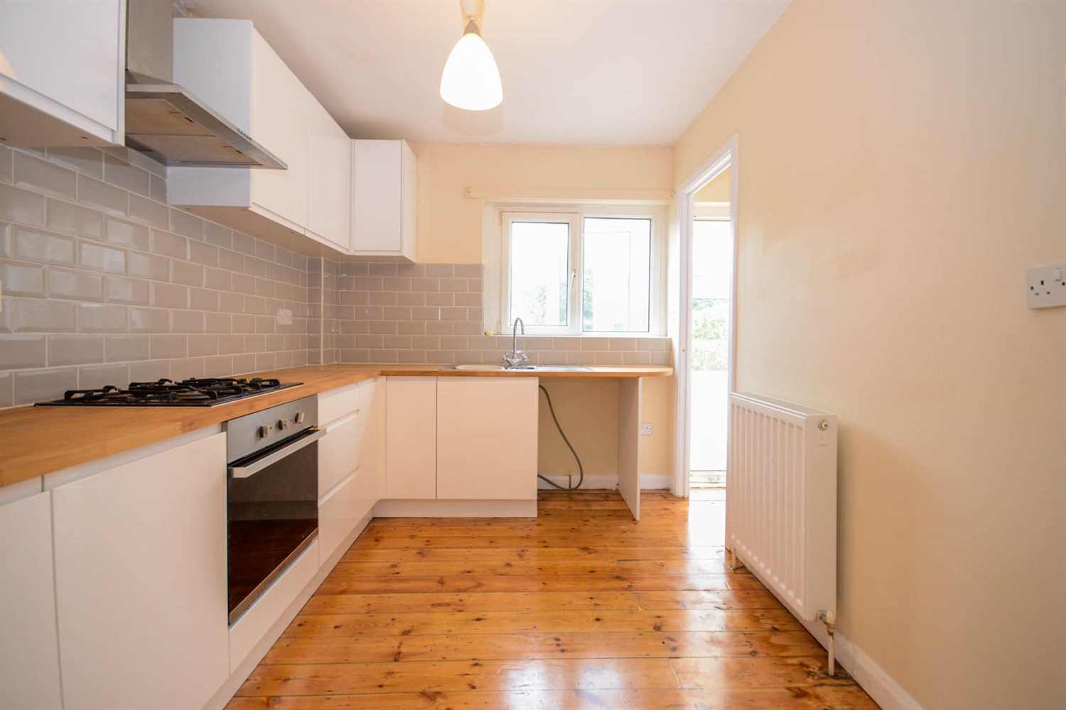 2 bed semi-detached house for sale in Hollywood Crescent, Gosforth  - Property Image 5
