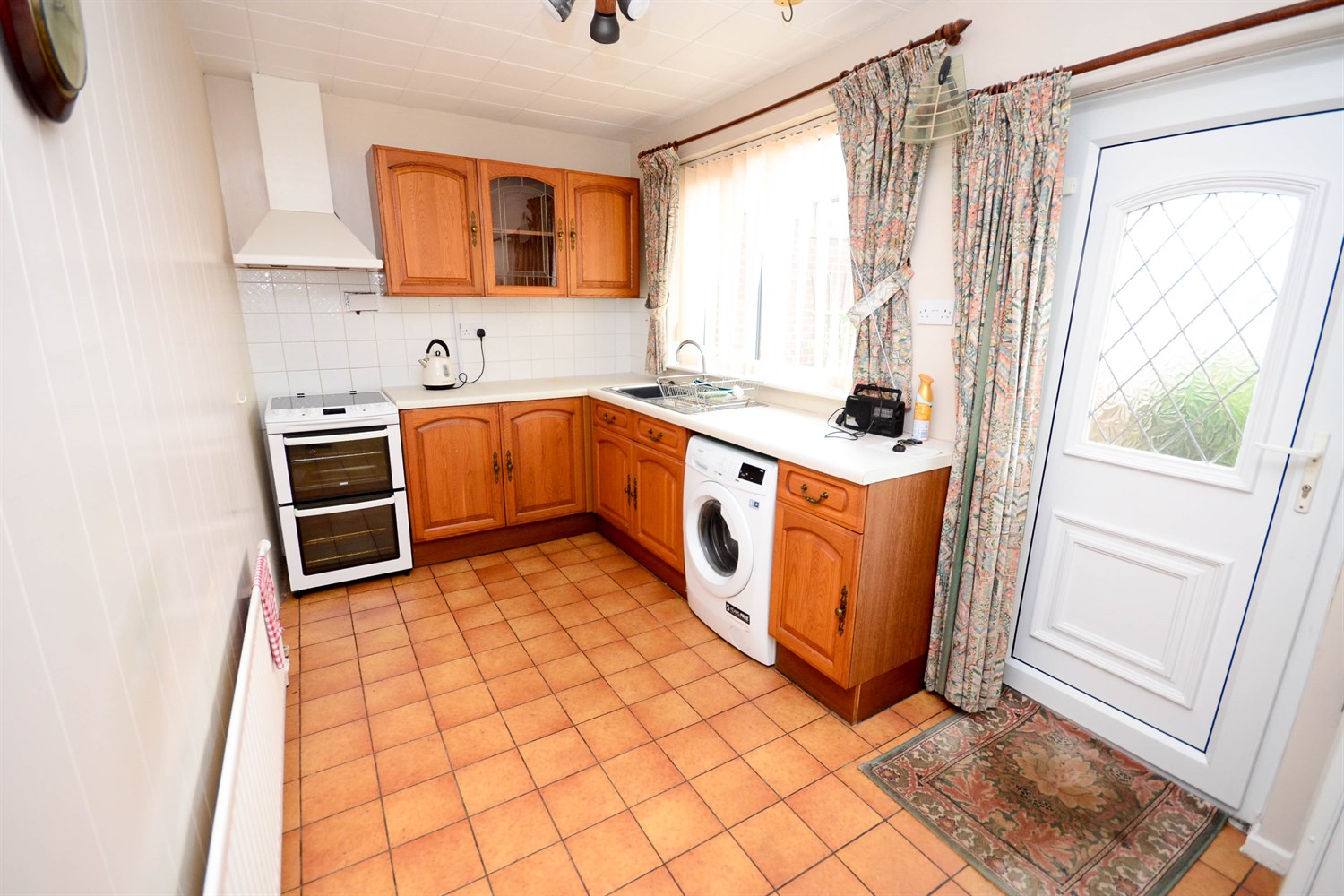 2 bed semi-detached bungalow for sale in Dene Court, Birtley  - Property Image 5