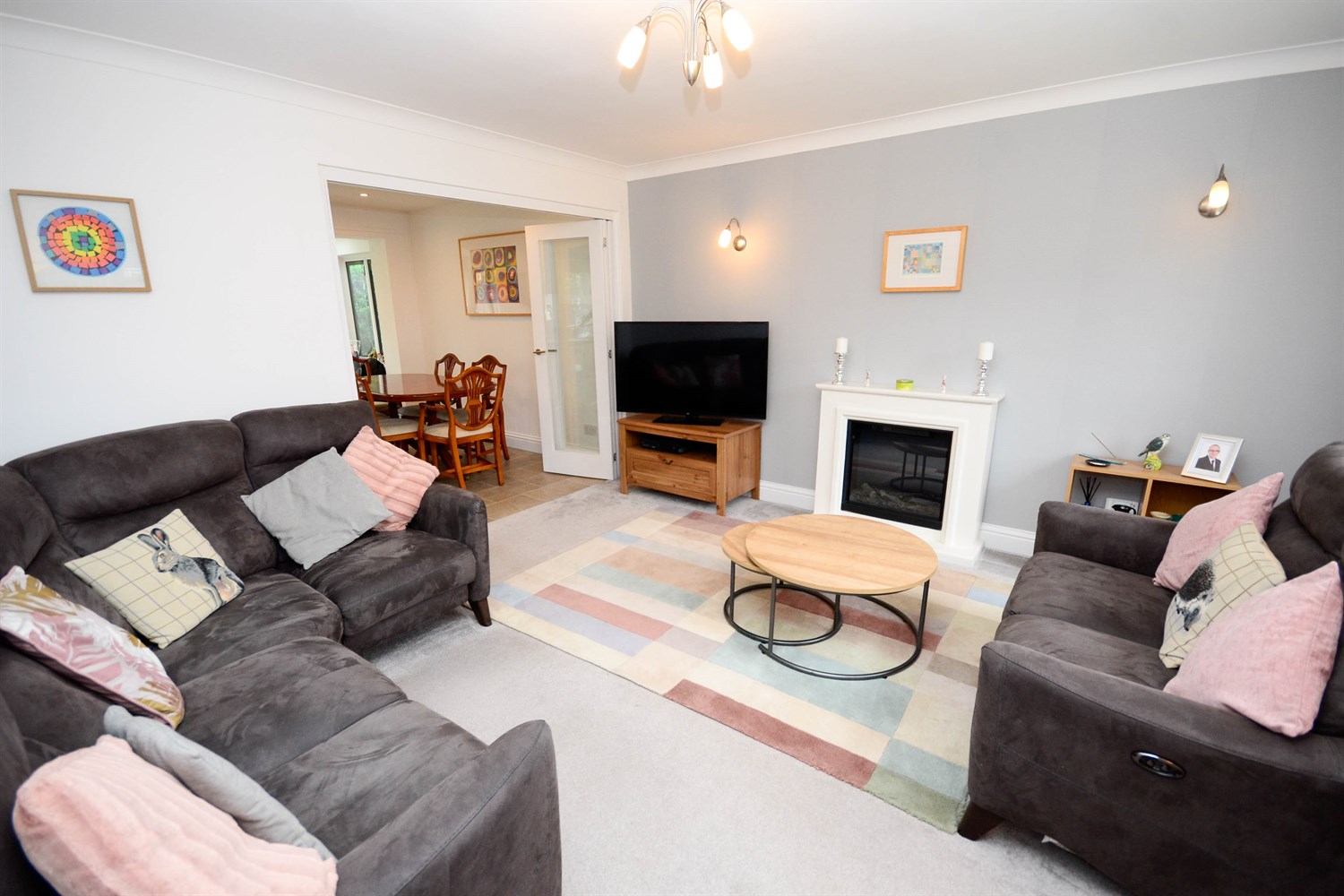 5 bed detached house for sale in Marina View, Hebburn  - Property Image 2