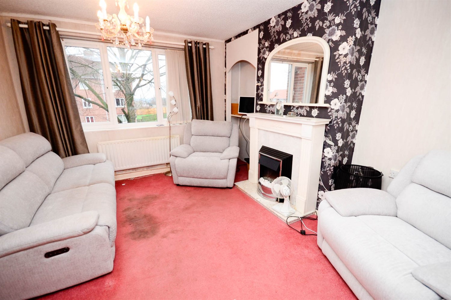 3 bed flat for sale in Seaburn Gardens, Gateshead  - Property Image 2