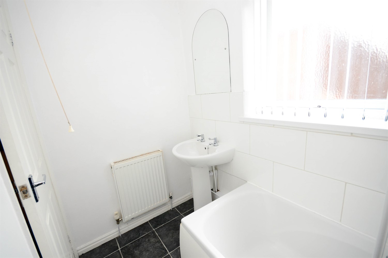 3 bed flat for sale in Axwell Terrace, Swalwell  - Property Image 8