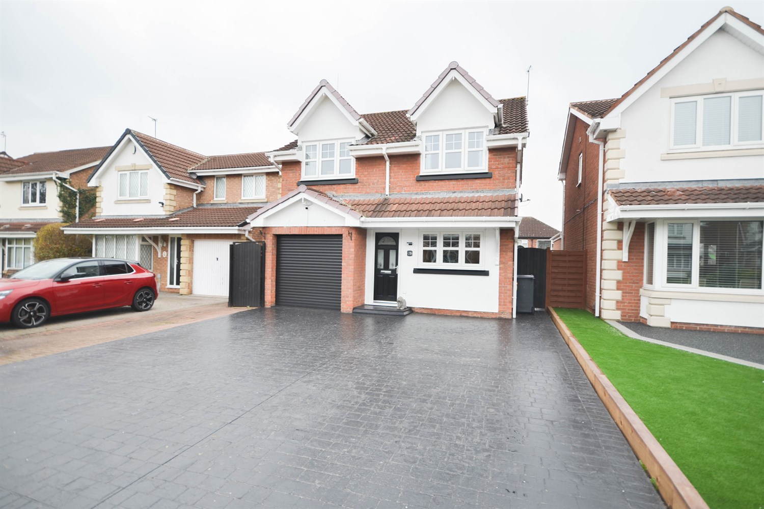 3 bed detached house for sale in The Cornfields, Hebburn - Property Image 1