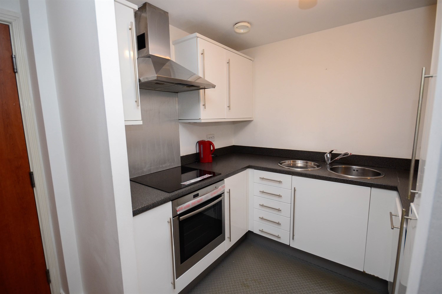 2 bed apartment for sale in Worsdell Drive, Gateshead  - Property Image 5