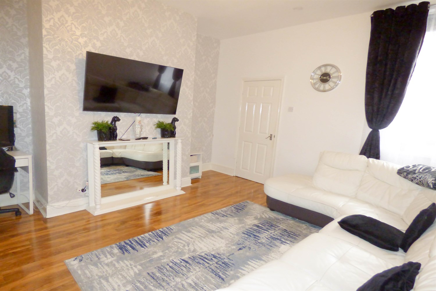 2 bed flat for sale in Westbourne Avenue, Gateshead  - Property Image 2