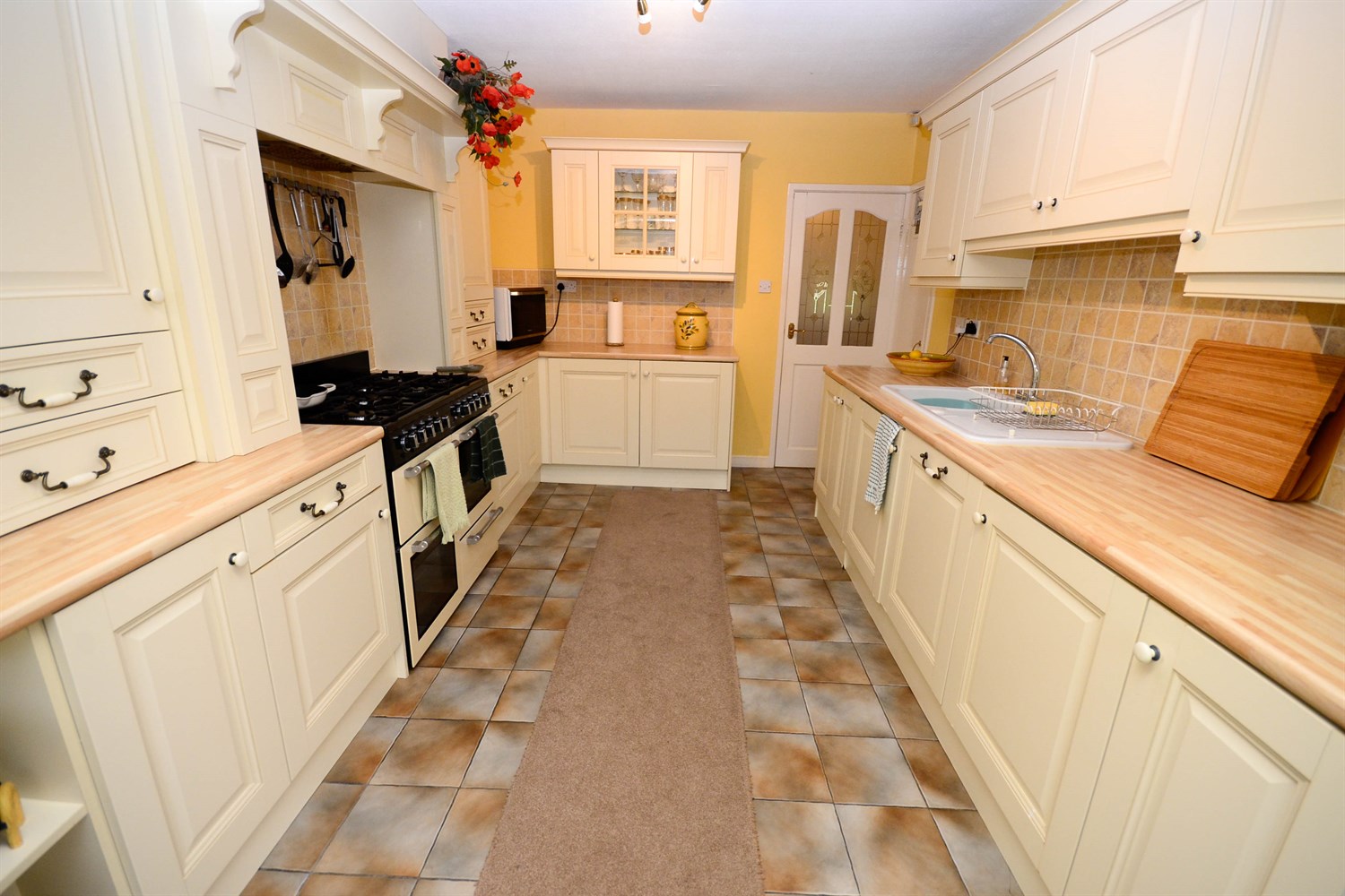 3 bed detached bungalow for sale in Hillcrest, Jarrow  - Property Image 12