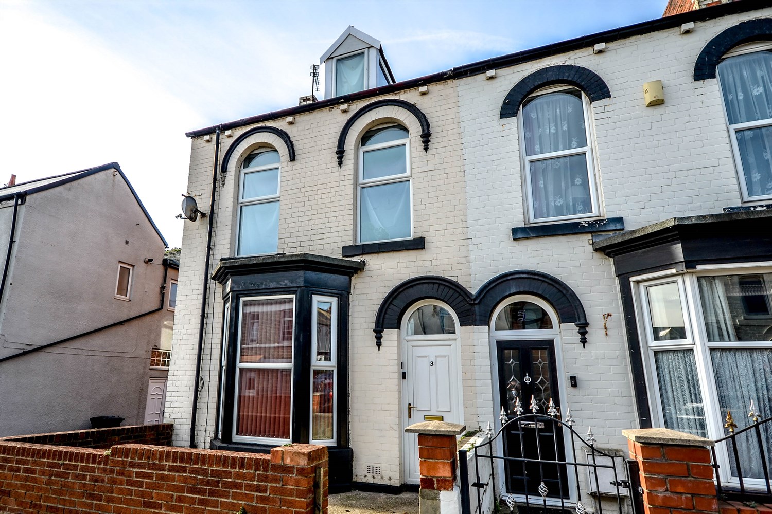 4 bed end of terrace house for sale in Salmon Street, South Shields  - Property Image 1