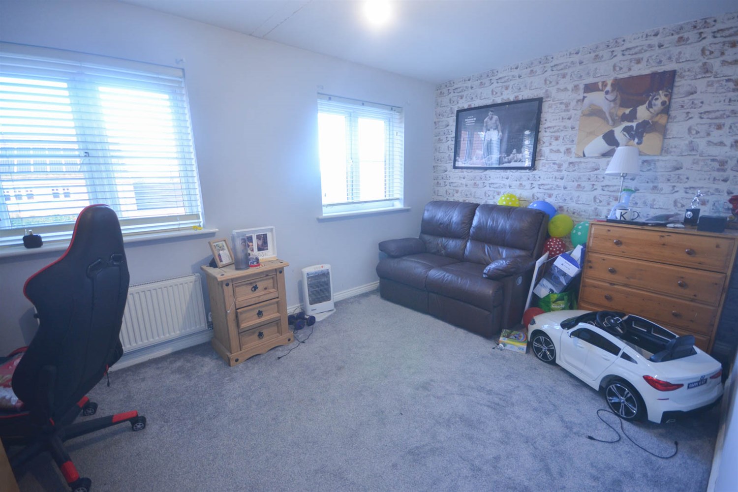 3 bed house for sale in Woodside Drive, Boldon Colliery  - Property Image 5