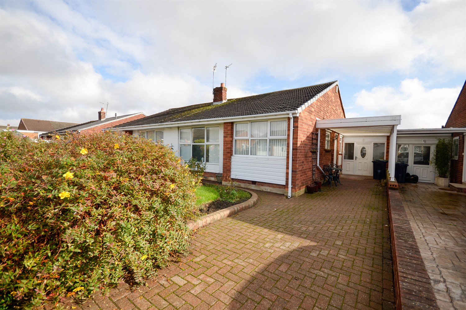 2 bed semi-detached bungalow for sale in Brentwood Gardens, Whickham  - Property Image 1