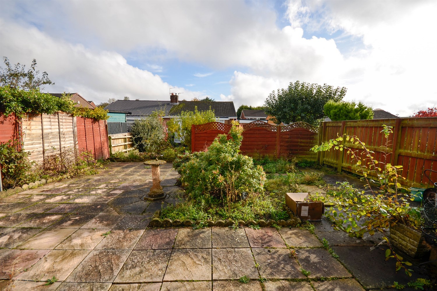 2 bed semi-detached bungalow for sale in Brentwood Gardens, Whickham  - Property Image 4