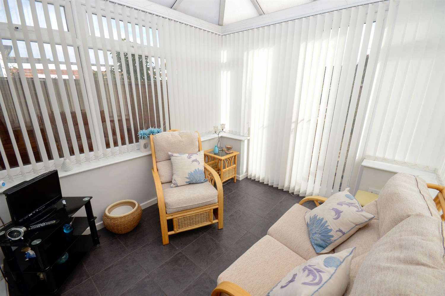 2 bed semi-detached bungalow for sale in Brentwood Gardens, Whickham  - Property Image 9