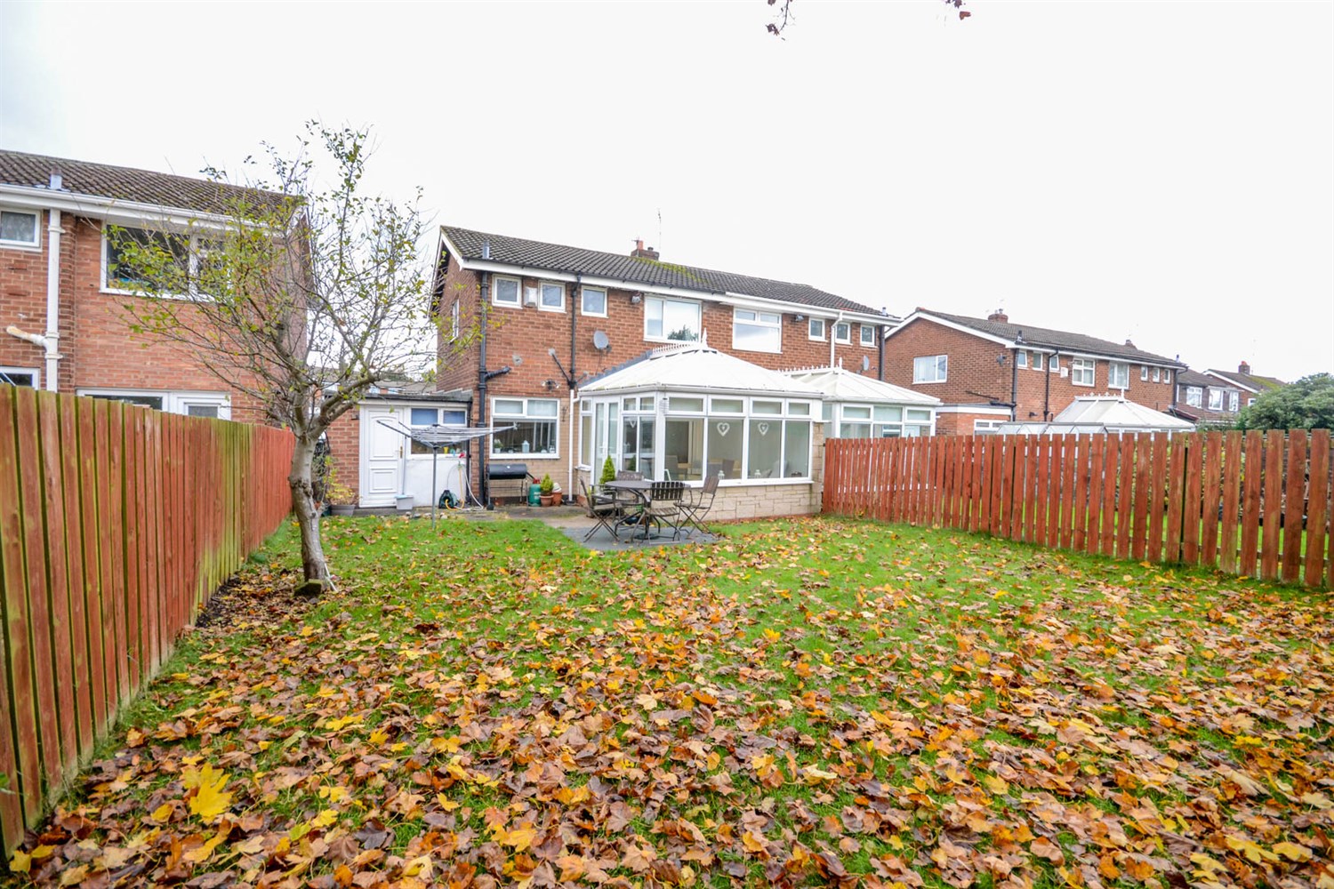 3 bed semi-detached house for sale in Cresswell Drive, Red House Farm  - Property Image 21
