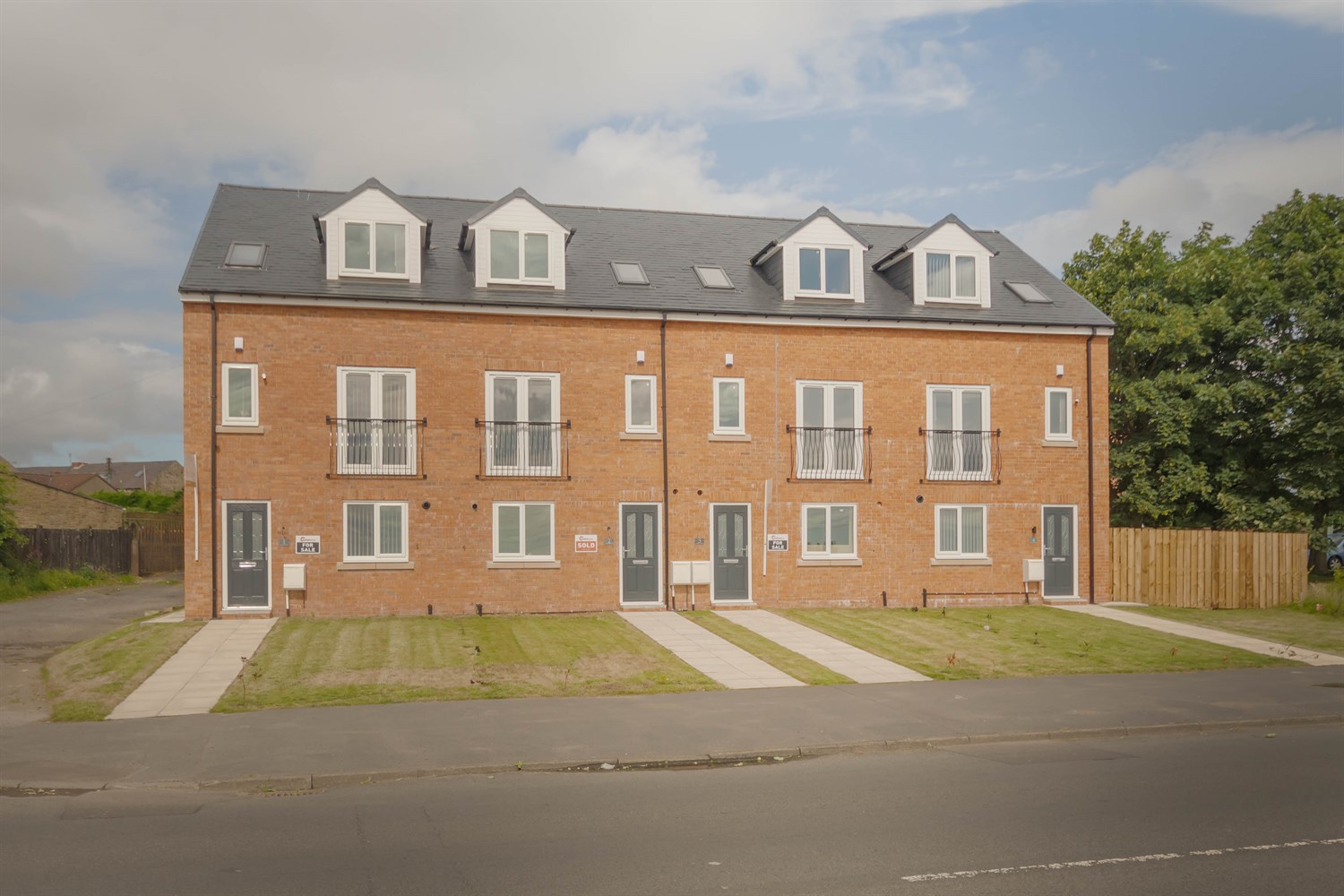 3 bed house for sale in Hardy Terrace, Stanley  - Property Image 1