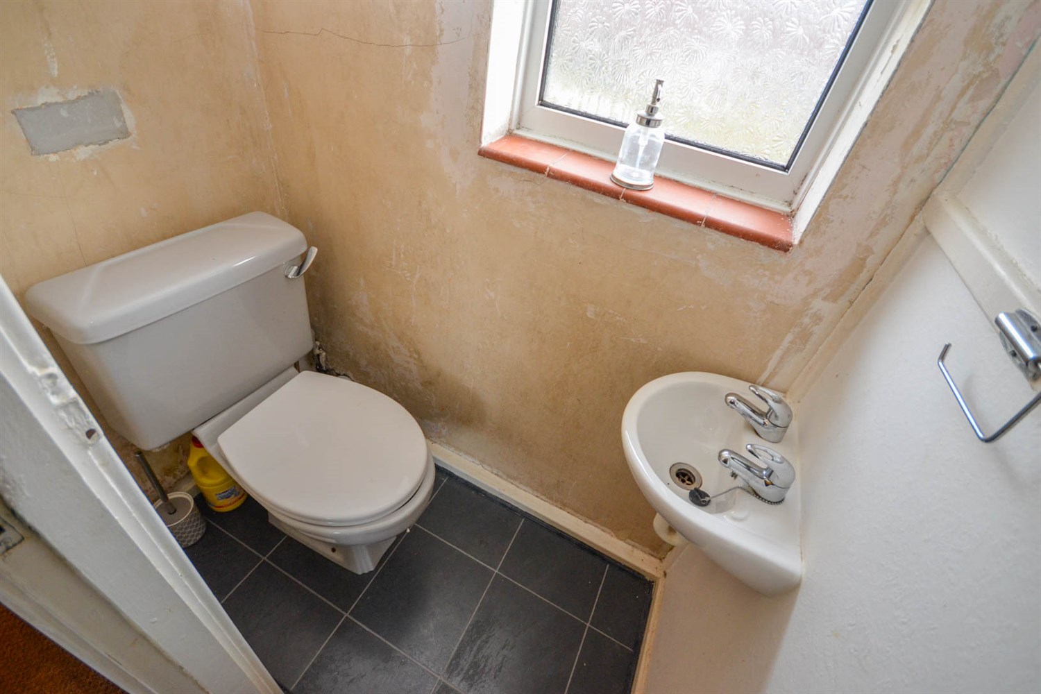 3 bed semi-detached house for sale in Carsdale Road, Newcastle Upon Tyne  - Property Image 10