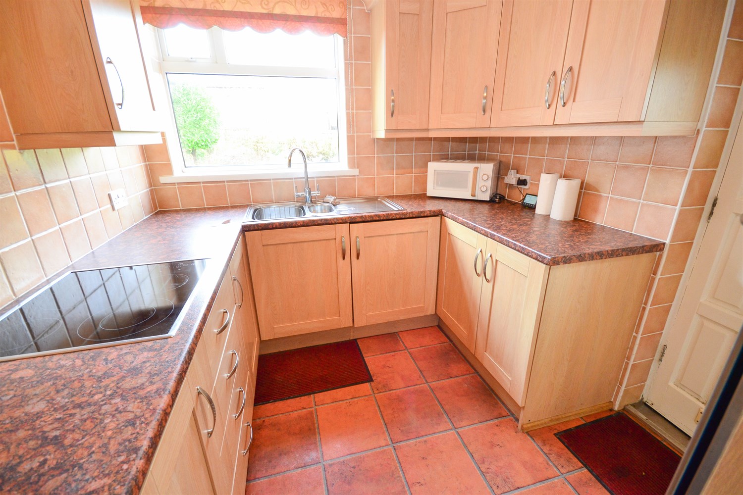 2 bed semi-detached bungalow for sale in Beaumaris Gardens, Sunderland  - Property Image 7
