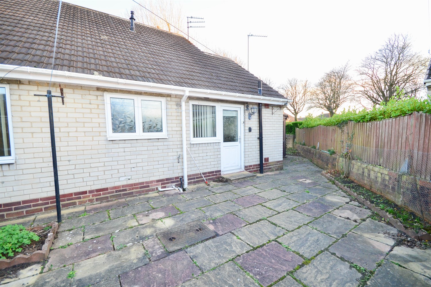 2 bed semi-detached bungalow for sale in Acacia Grove, Hebburn  - Property Image 13
