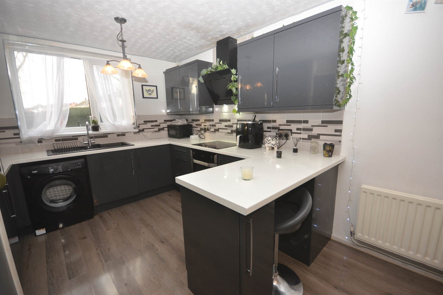 4 bed house for sale in Three Rivers Court, West Boldon  - Property Image 2
