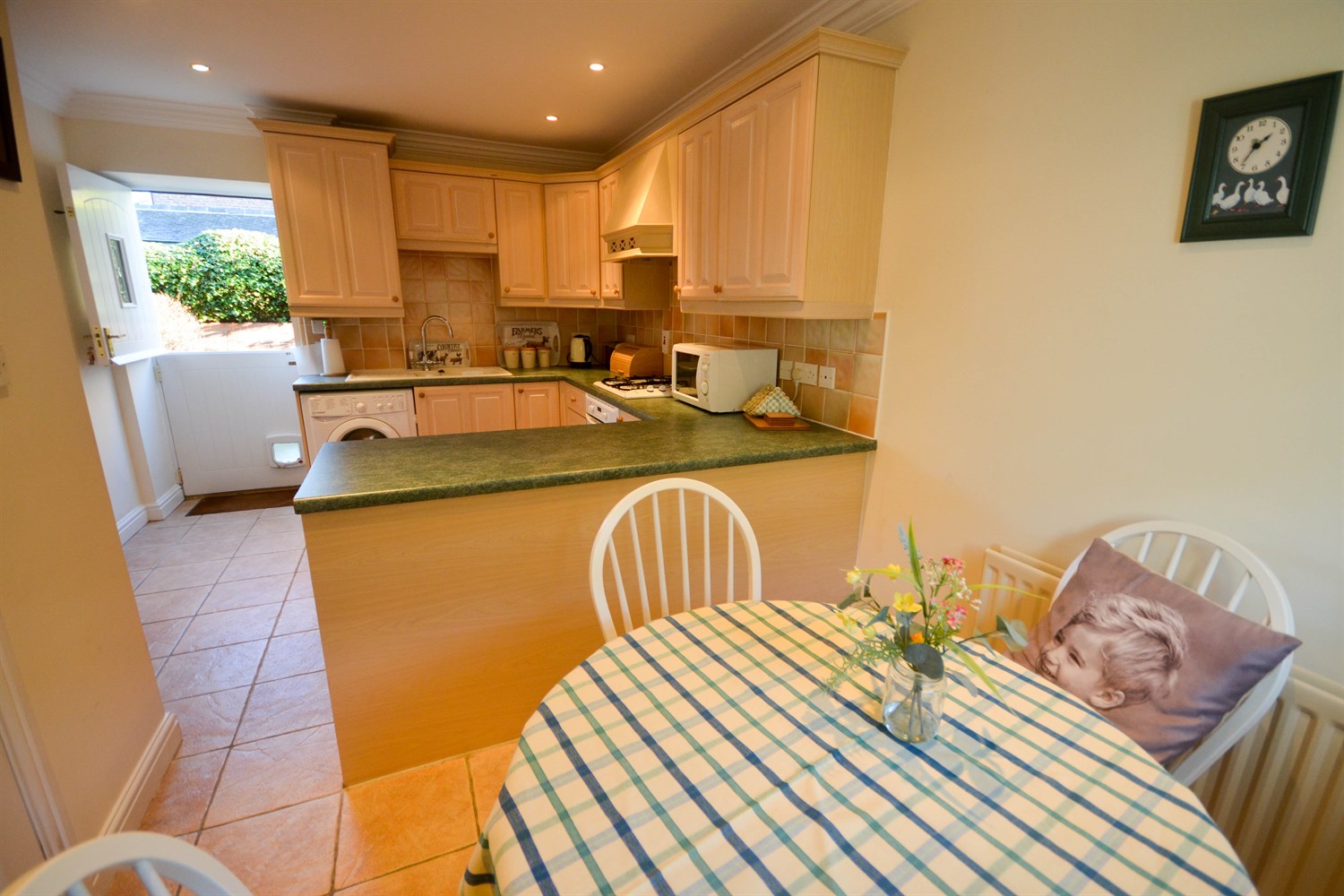 2 bed semi-detached house for sale in Victoria Terrace, East Boldon  - Property Image 6