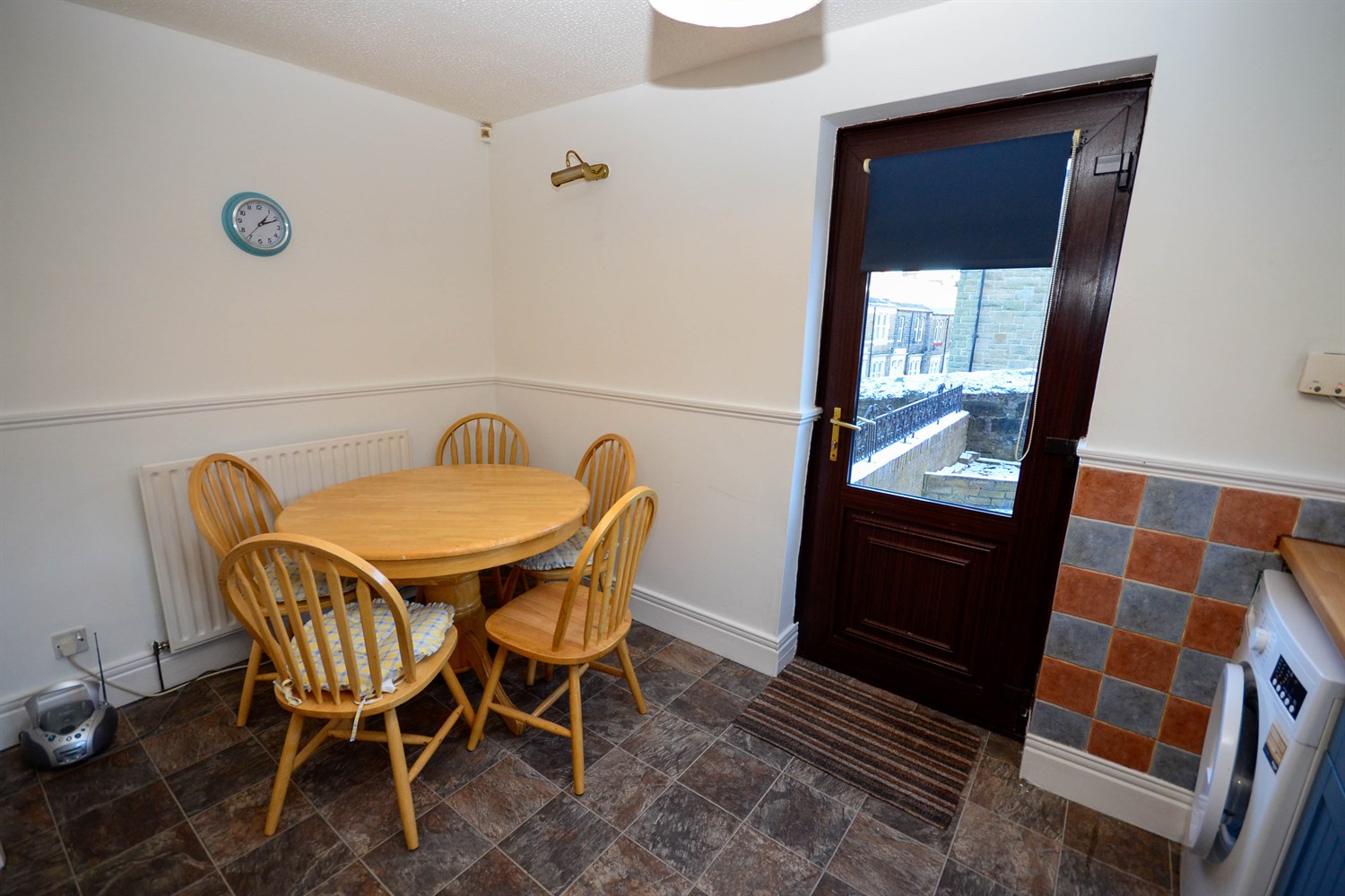 3 bed end of terrace house for sale in St. James Court, Gateshead  - Property Image 5
